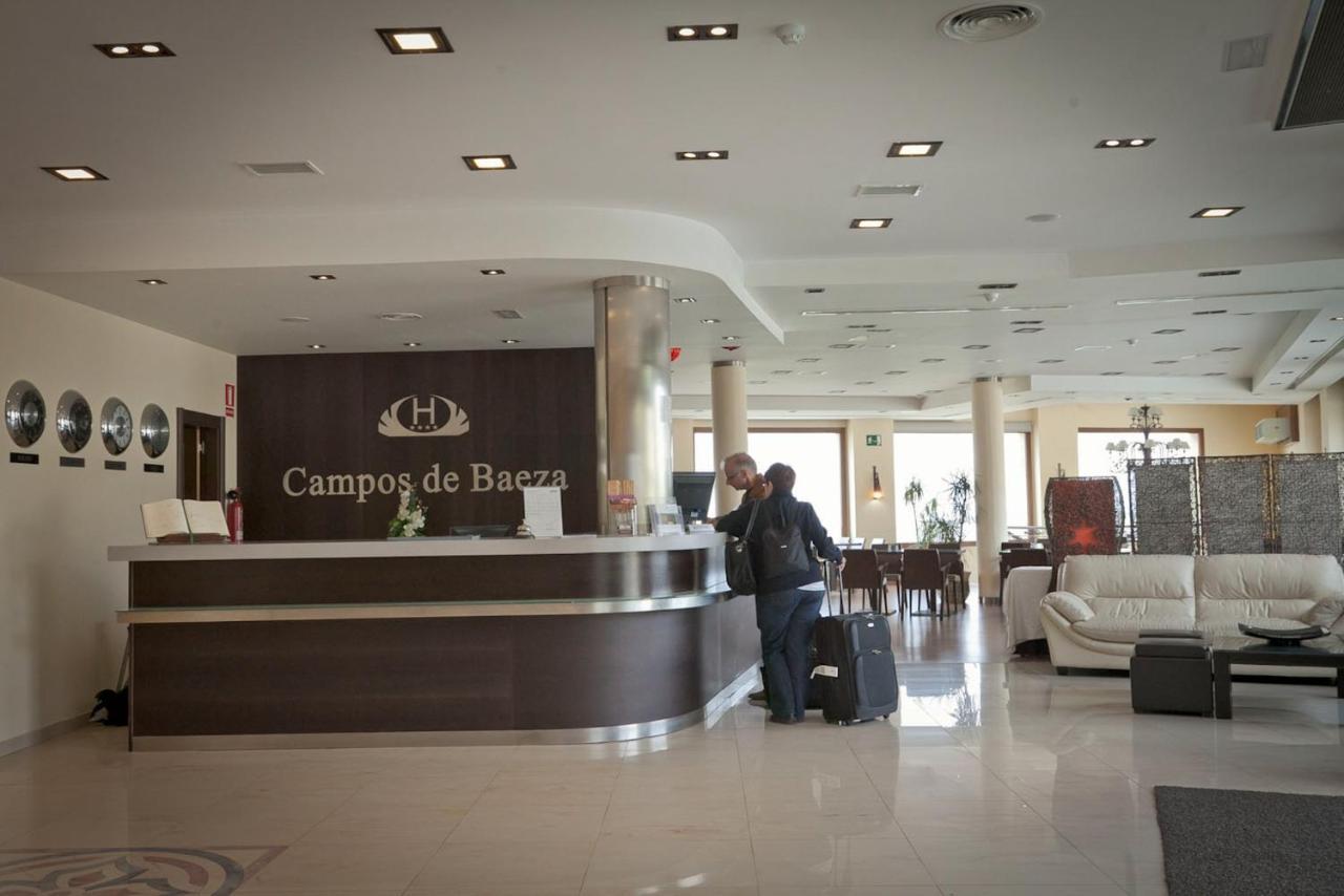 Hotel Campos De バエサ エクステリア 写真