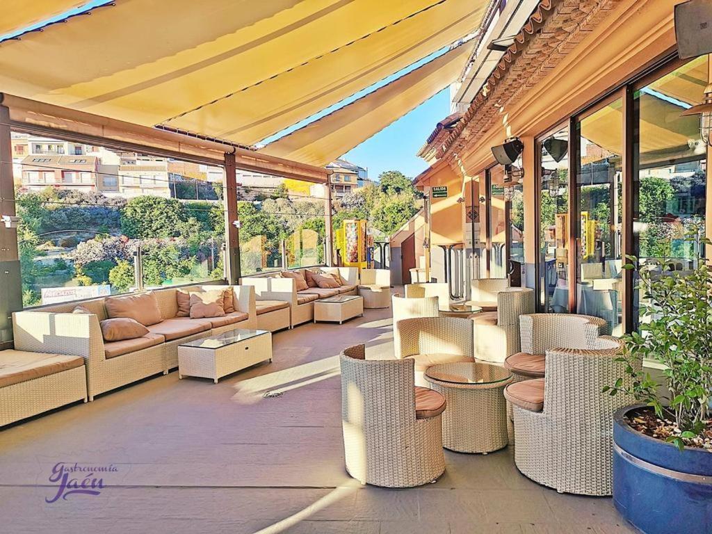 Hotel Campos De バエサ エクステリア 写真