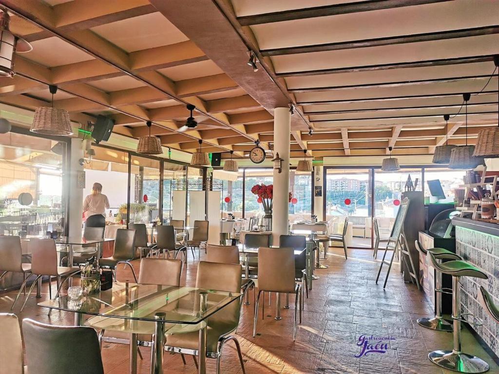Hotel Campos De バエサ エクステリア 写真
