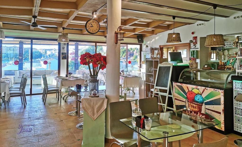 Hotel Campos De バエサ エクステリア 写真
