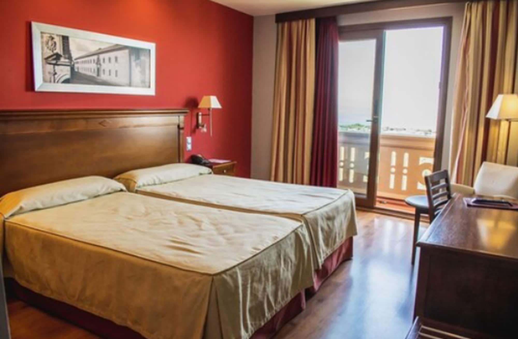 Hotel Campos De バエサ エクステリア 写真